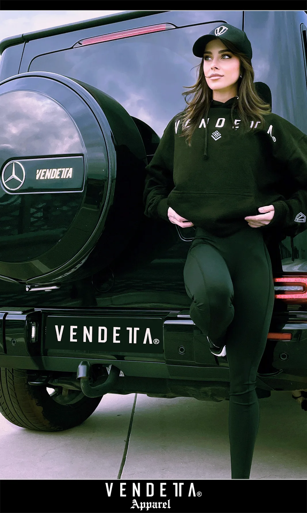 Mikina s Kapucňou Dámska / Hoodie Oversize / Čierna-Biela / v1683 – Obrázok 3
