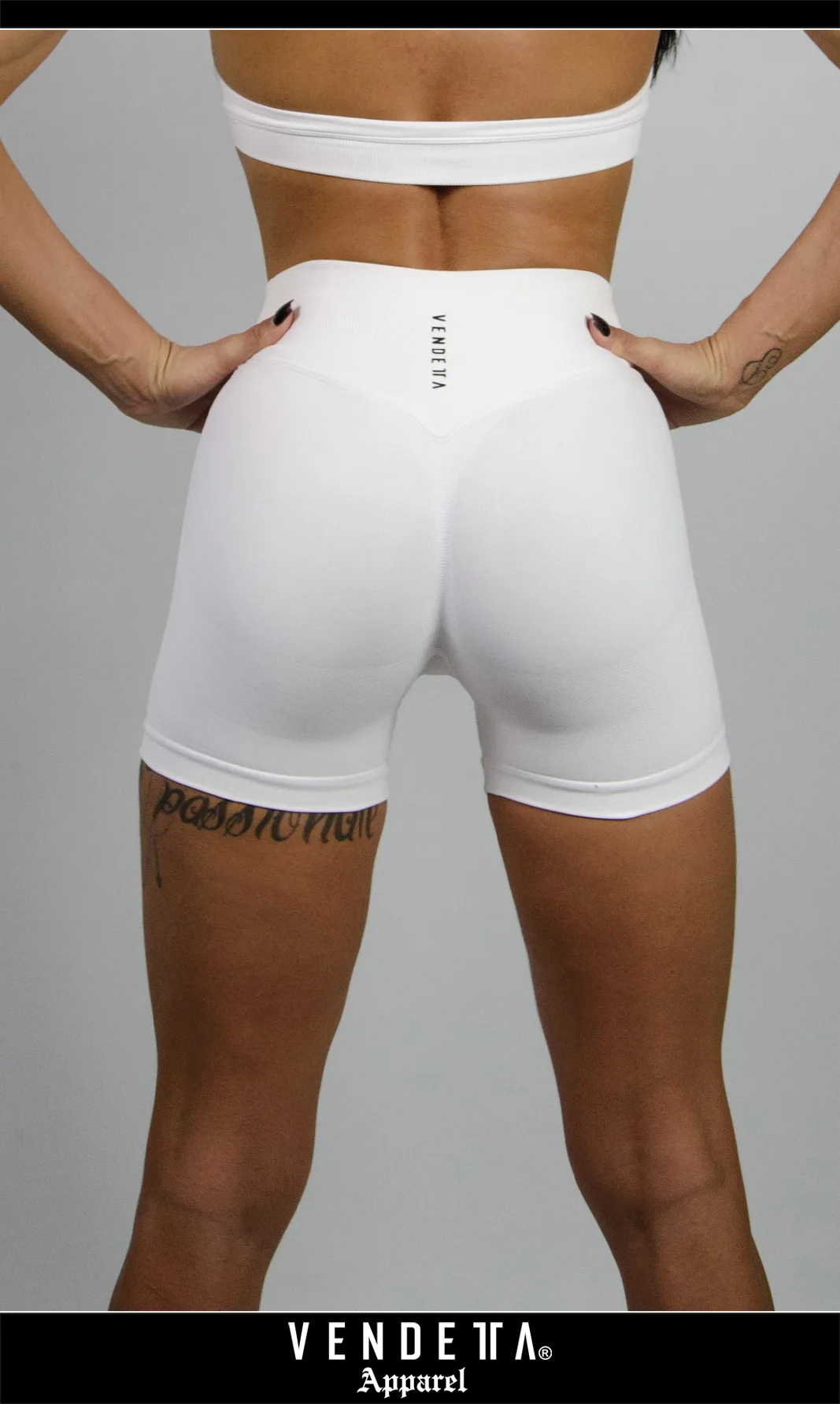 Kraťasy Bezšvové Dámske / Nízky Pás / Shorts Push UP / SET / Biela / v1629 – Obrázok 1