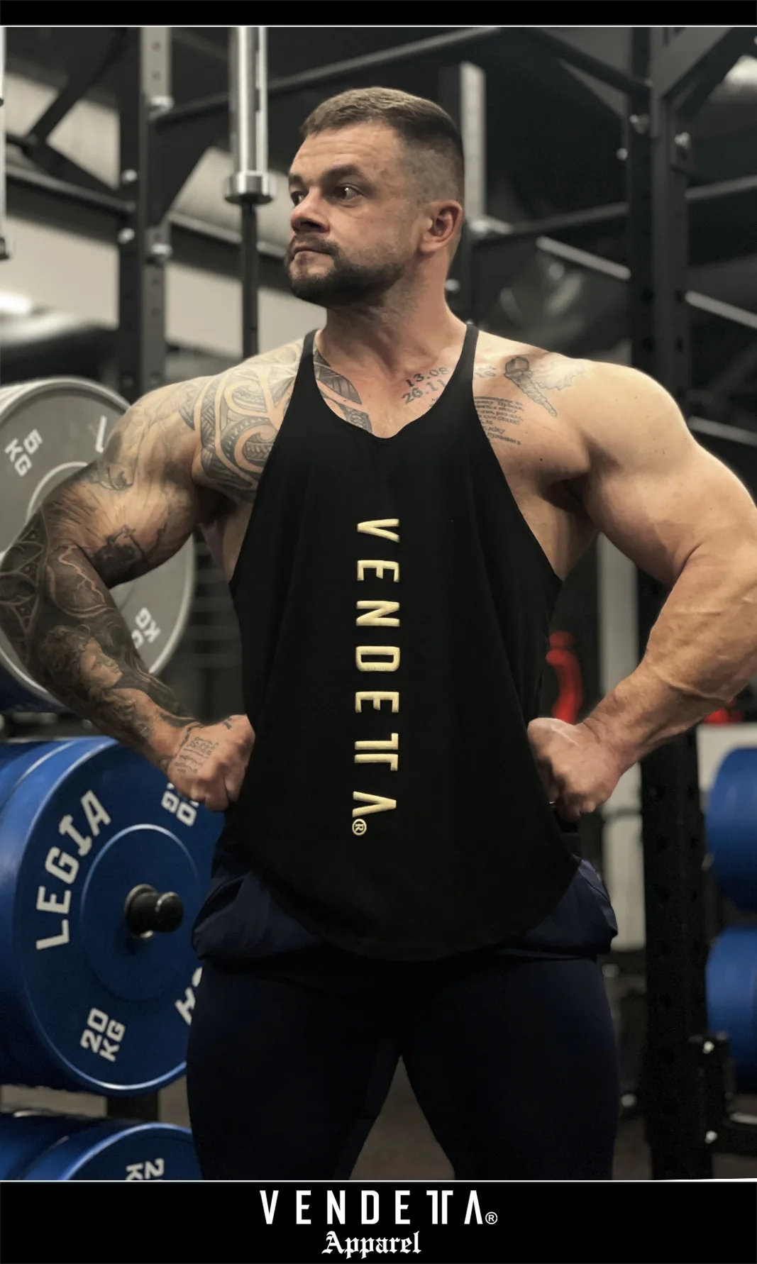 Tielko FIT Pánske / Tank Top men / Čierna-Zlatá / v1701 – Obrázok 4